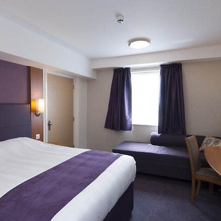 Premier Inn Brentwood Exterior foto